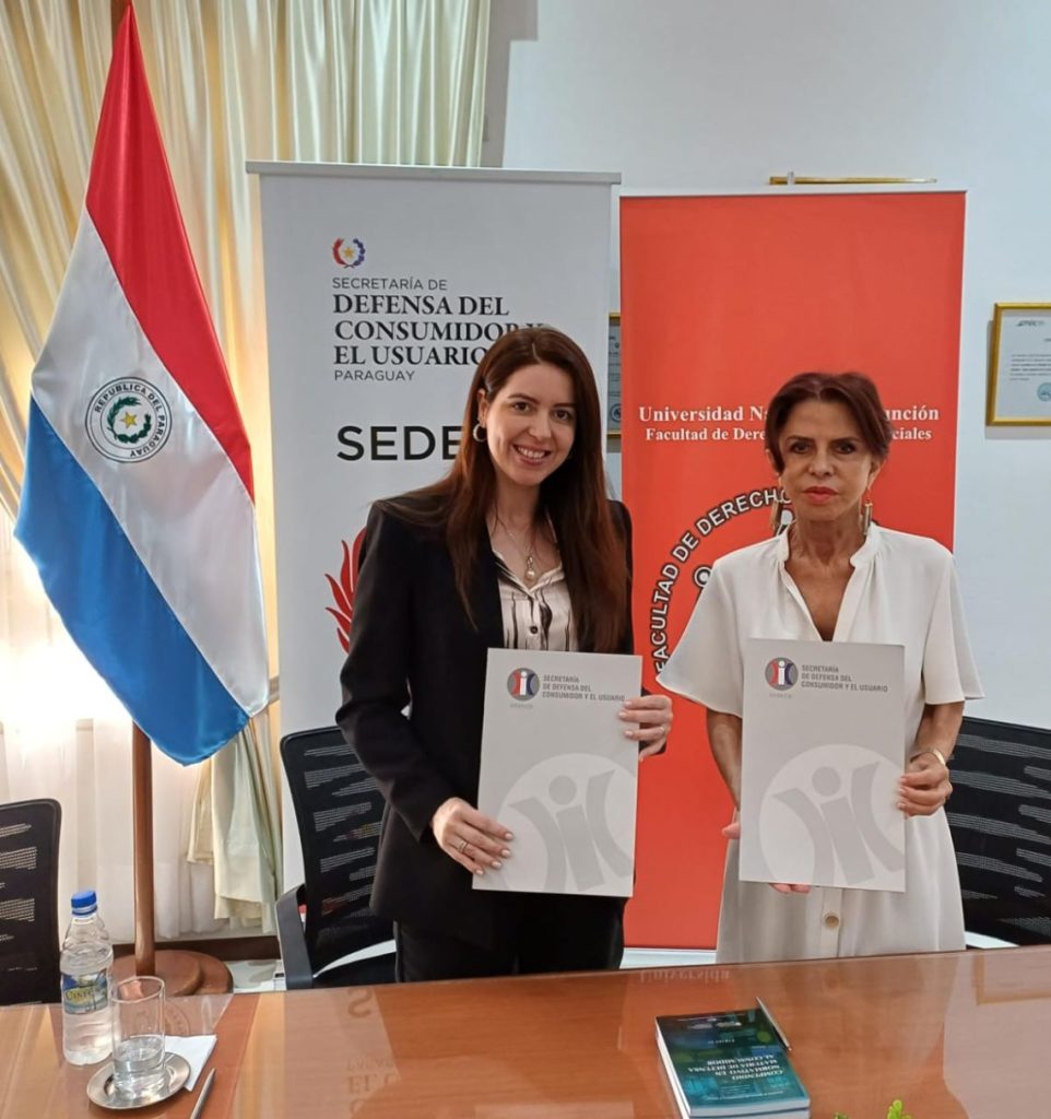 SEDECO y FDyCS-UNA firman convenio